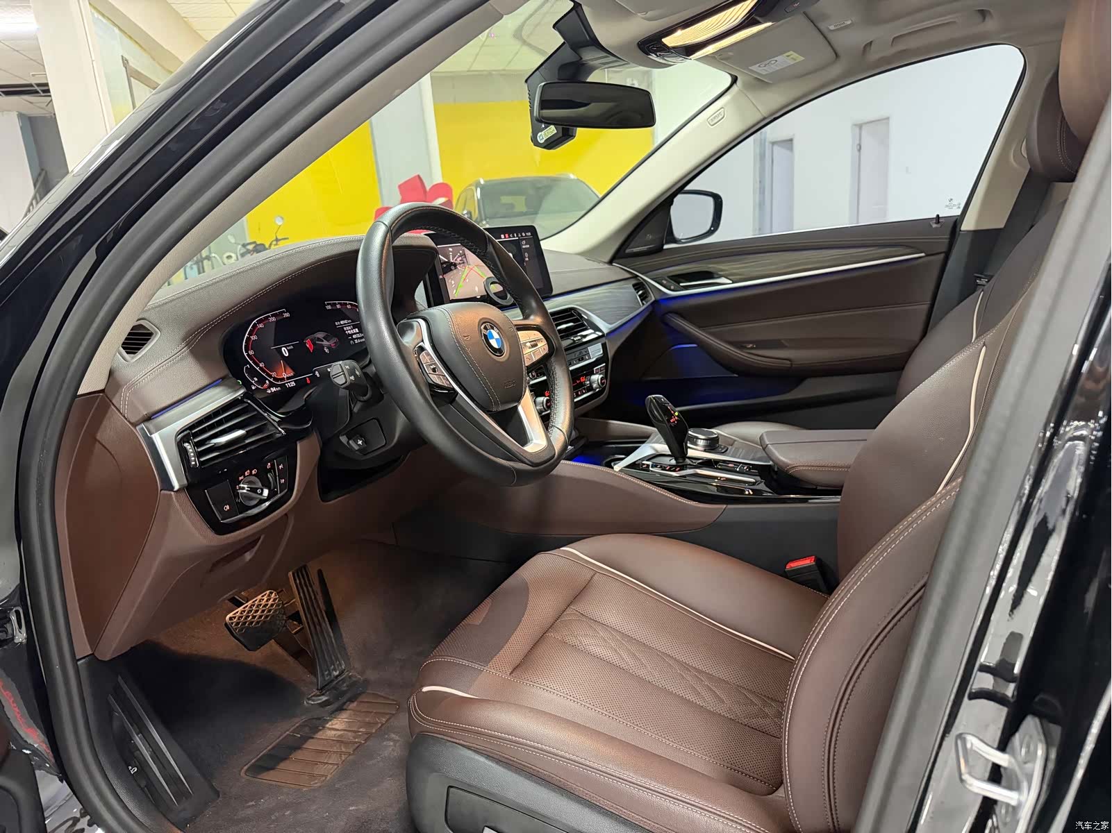 BMW 5 Series, 2023 4
