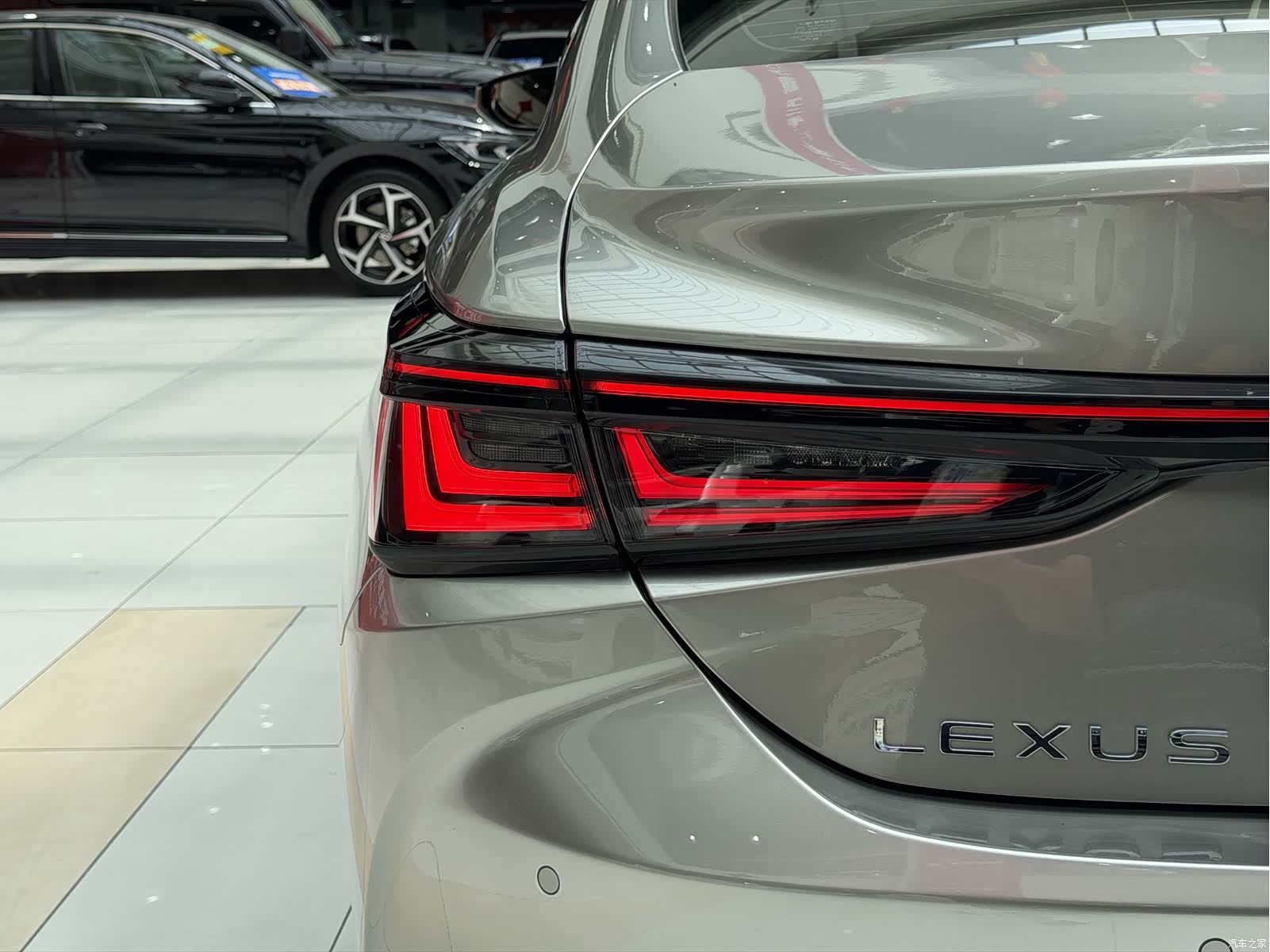 Lexus ES, 2025 17