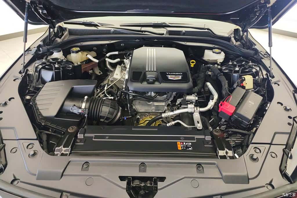 Cadillac CT5, 2023 10