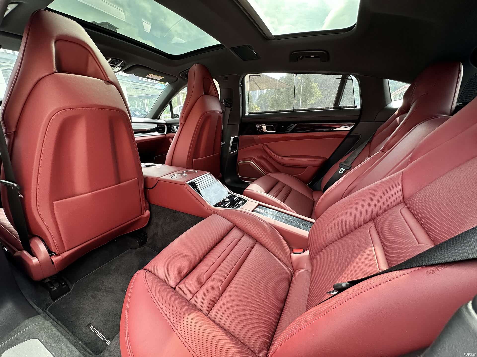 Porsche Panamera, 2019 11