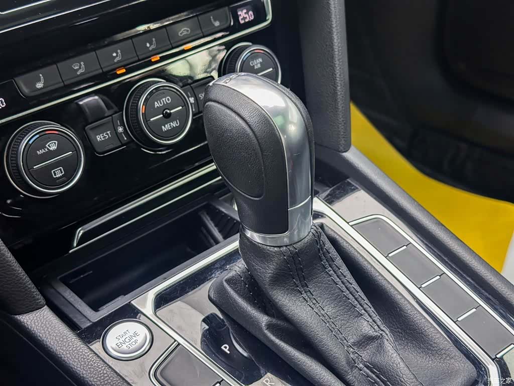 Volkswagen CC, 2019 15