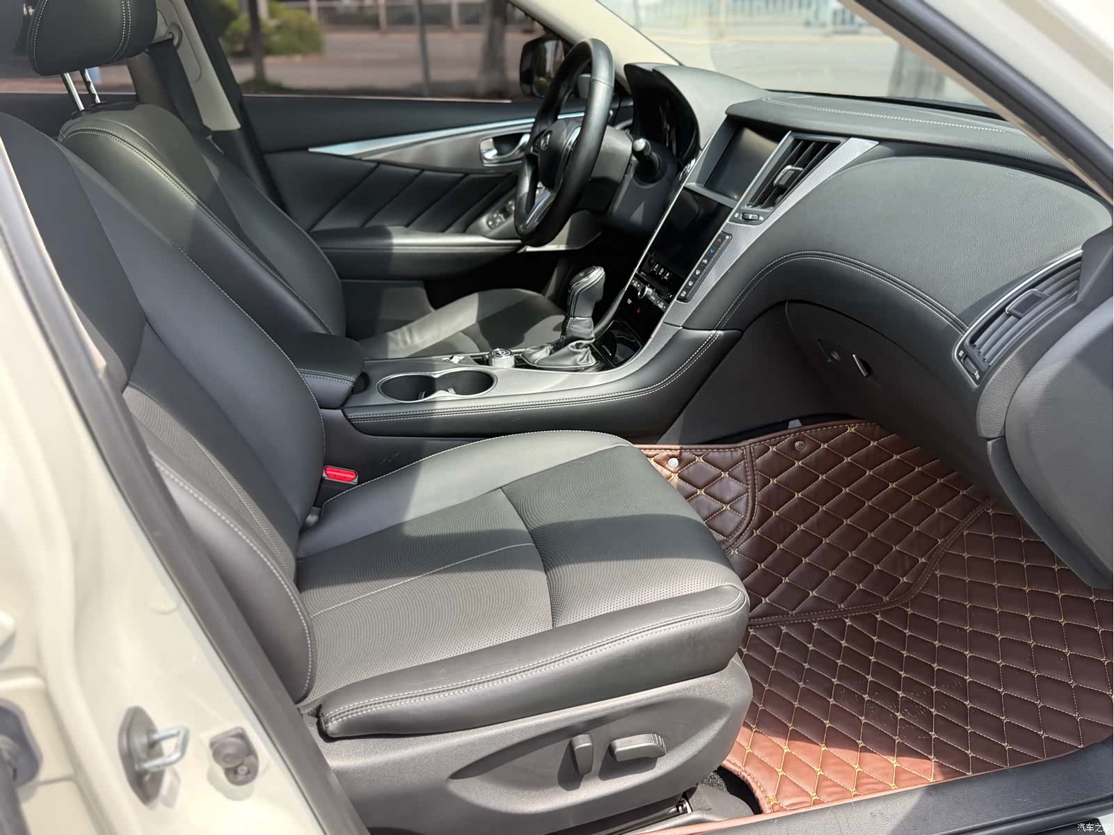 Infiniti Q50L, 2020 13