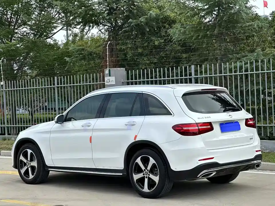 Mercedes-Benz GLC Mercedes-Benz GLC