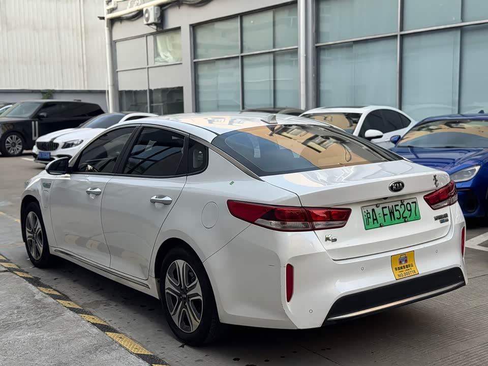 Kia K5