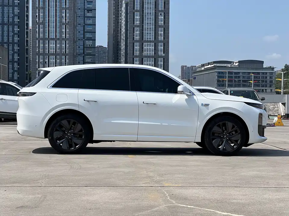 Li Auto Ideal L6