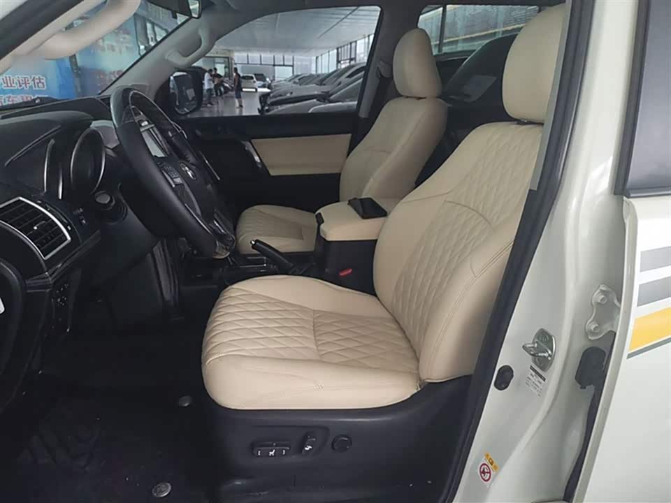 Toyota Prado