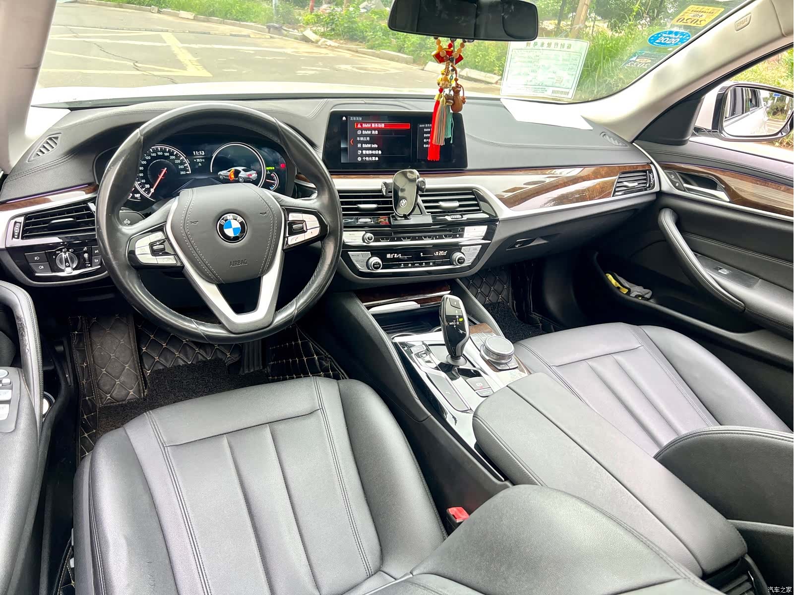BMW 5 Series, 2018 8