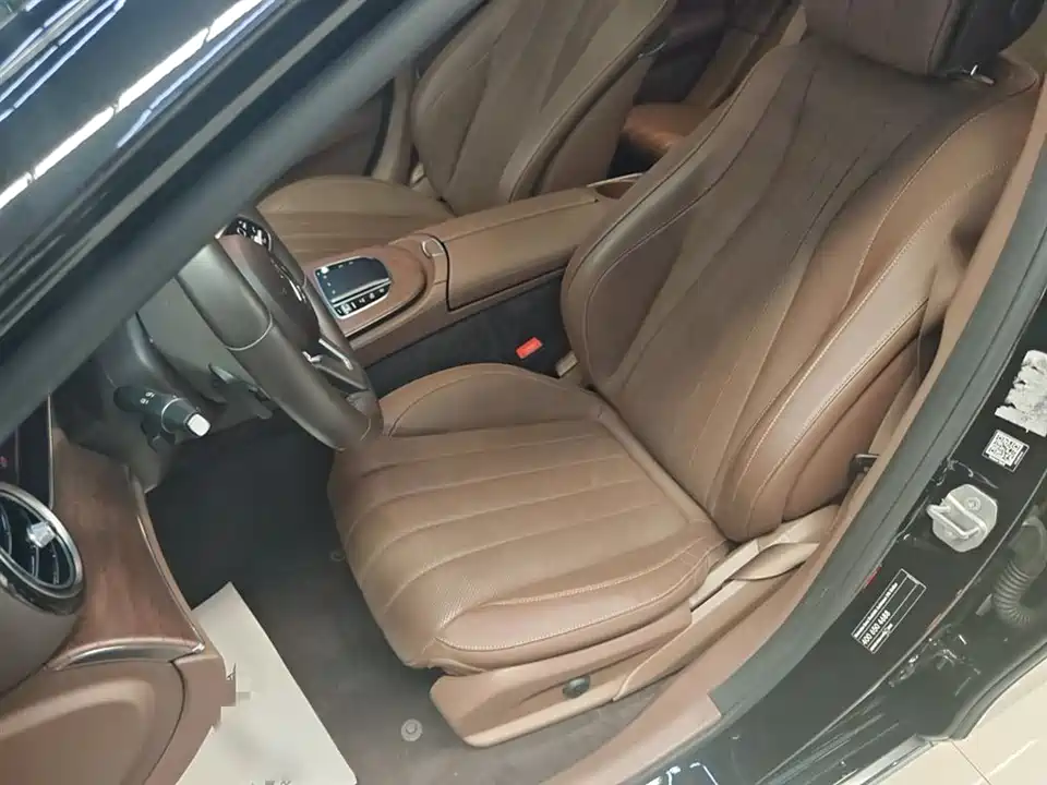 Mercedes-Benz E-class Mercedes-Benz E-class