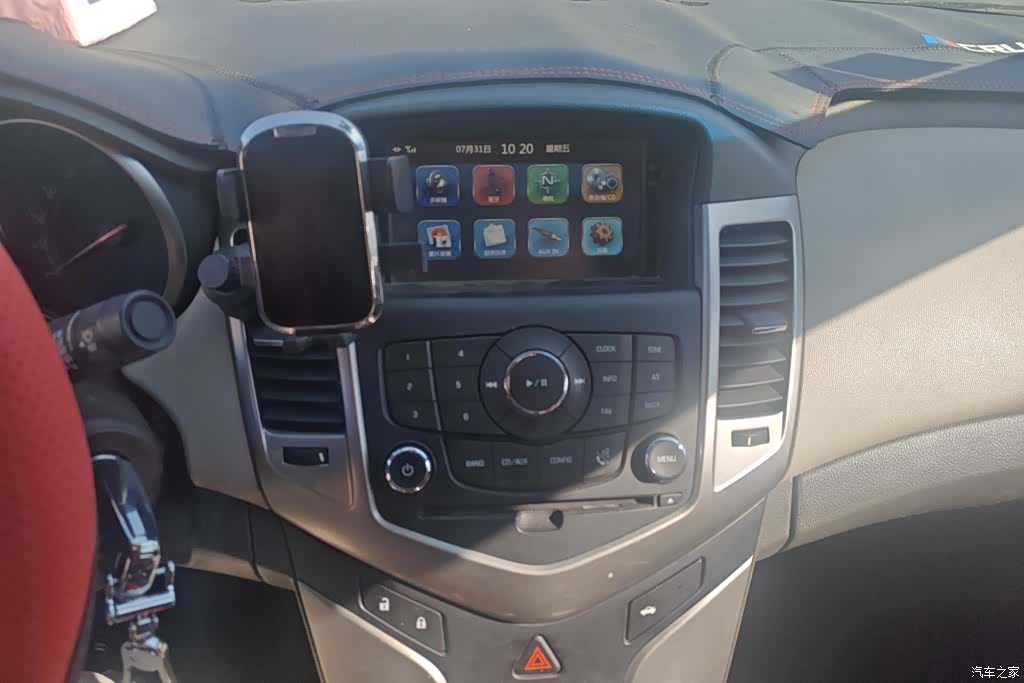 Chevrolet SL, 2015 13