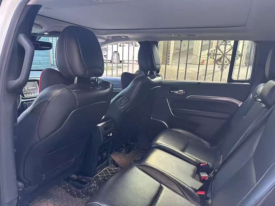 Jeep Grand Commander