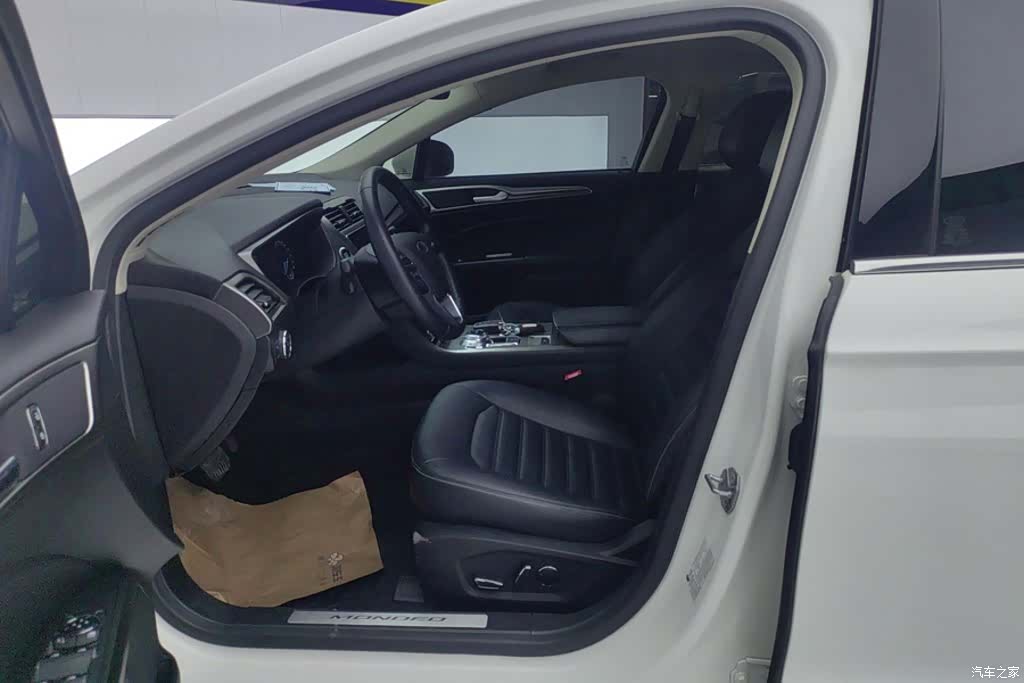 Ford Mondeo, 2021 9