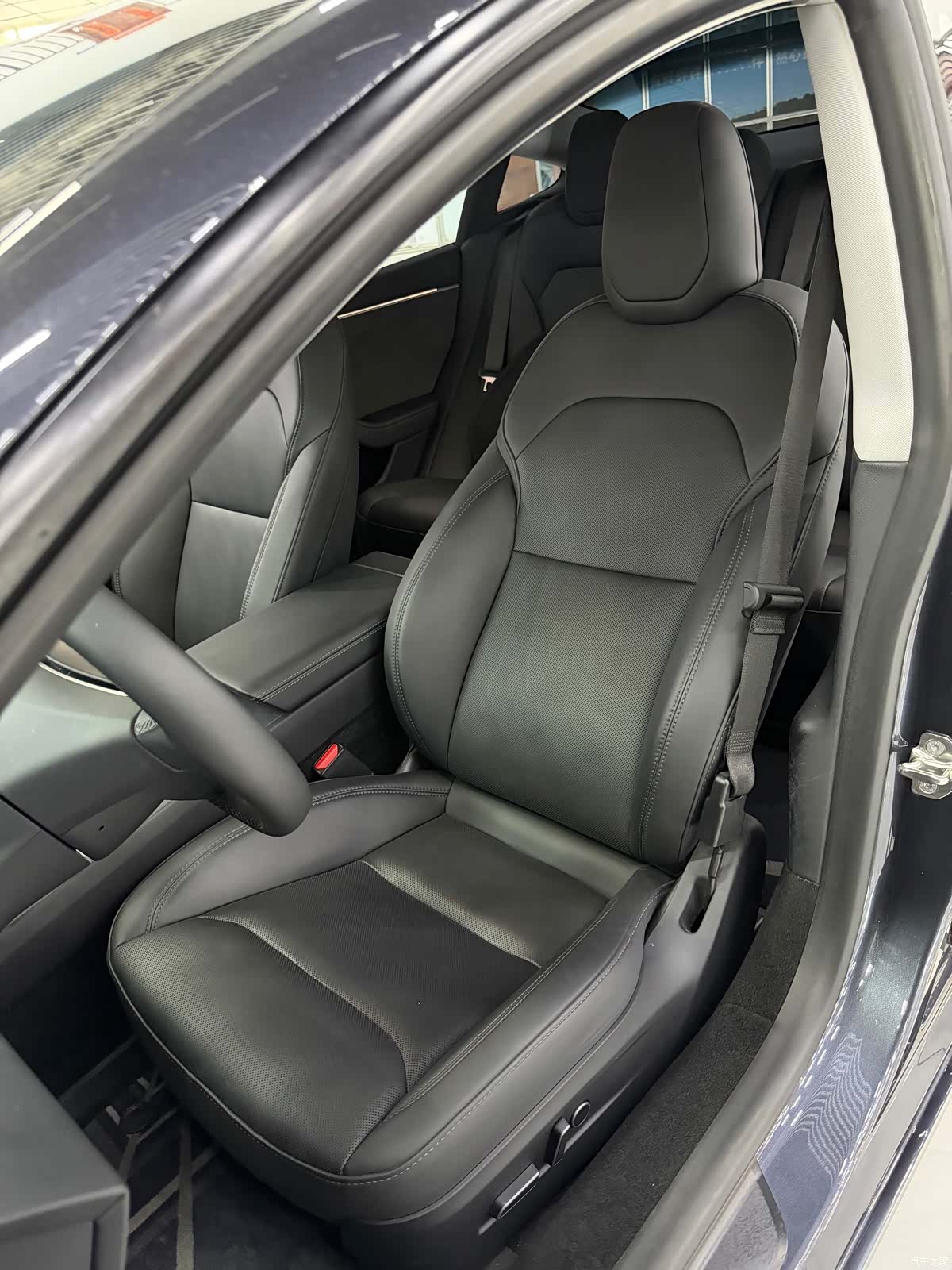 Tesla Model 3, 2024 9