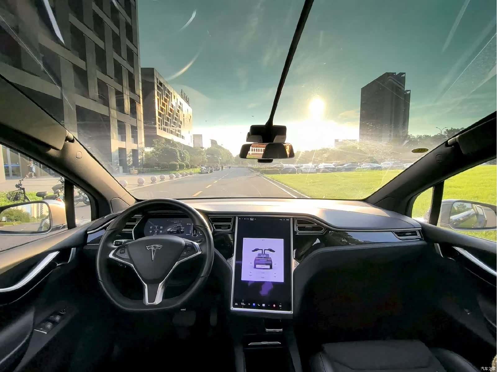 Tesla Model X, 2017 7