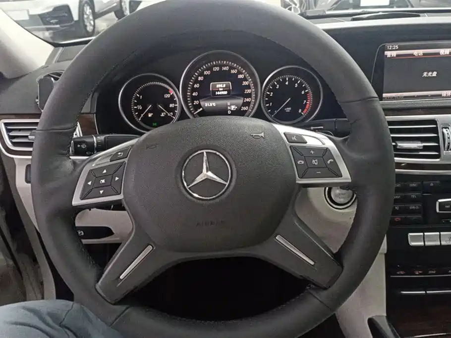 Mercedes-Benz E-class Mercedes-Benz E-class