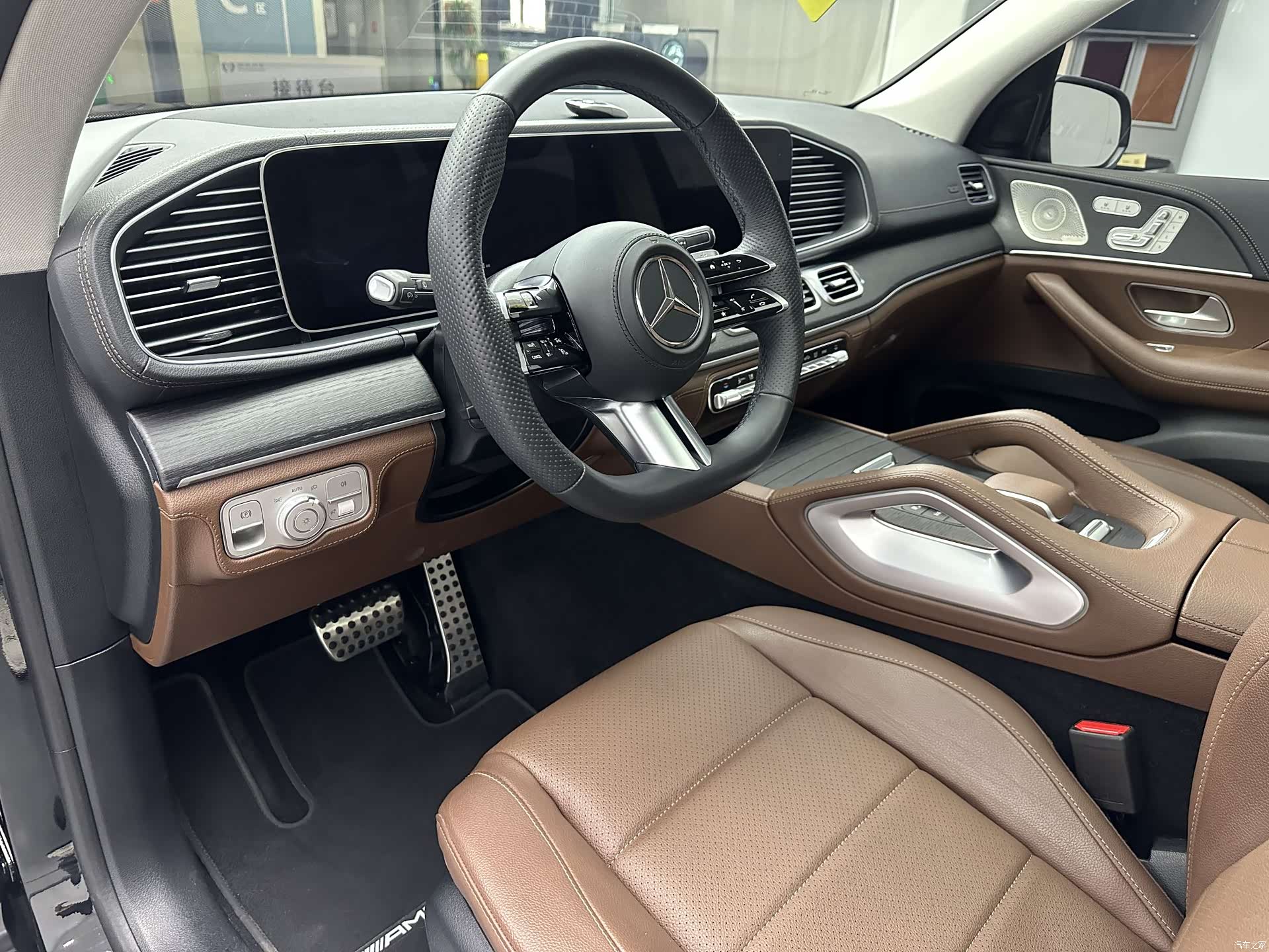 Mercedes-Benz GLS, 2024 12