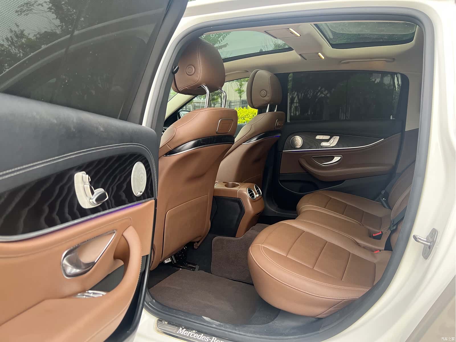 Mercedes-Benz E-Class, 2018 9