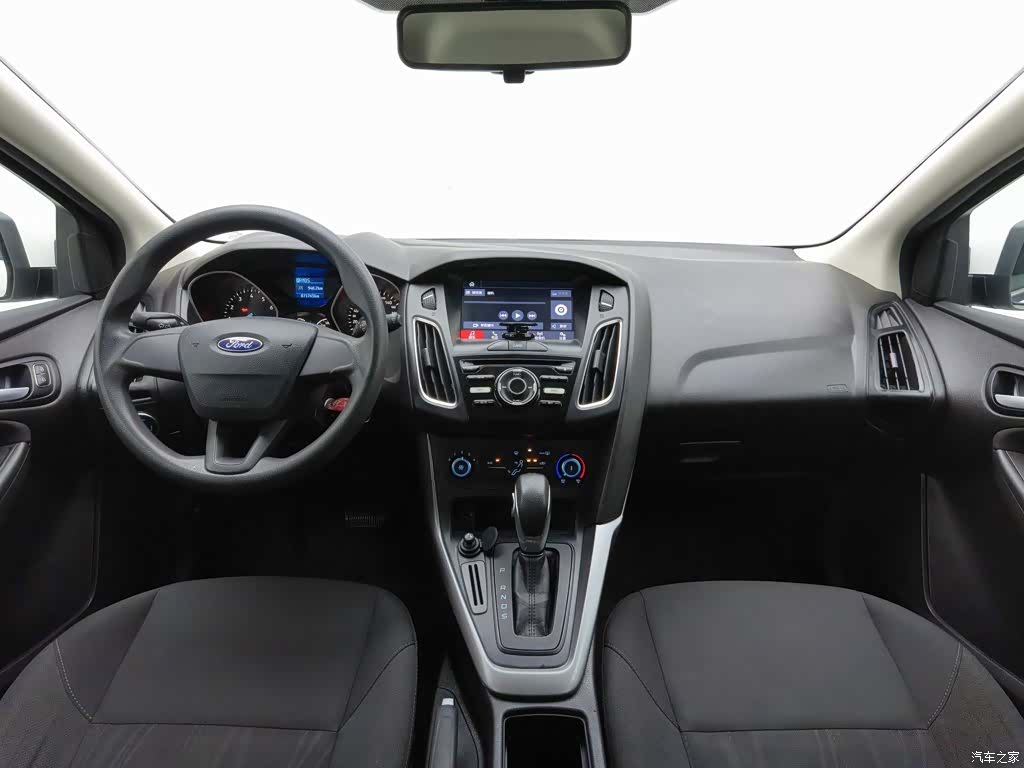 Ford Focus, 2019 все фото