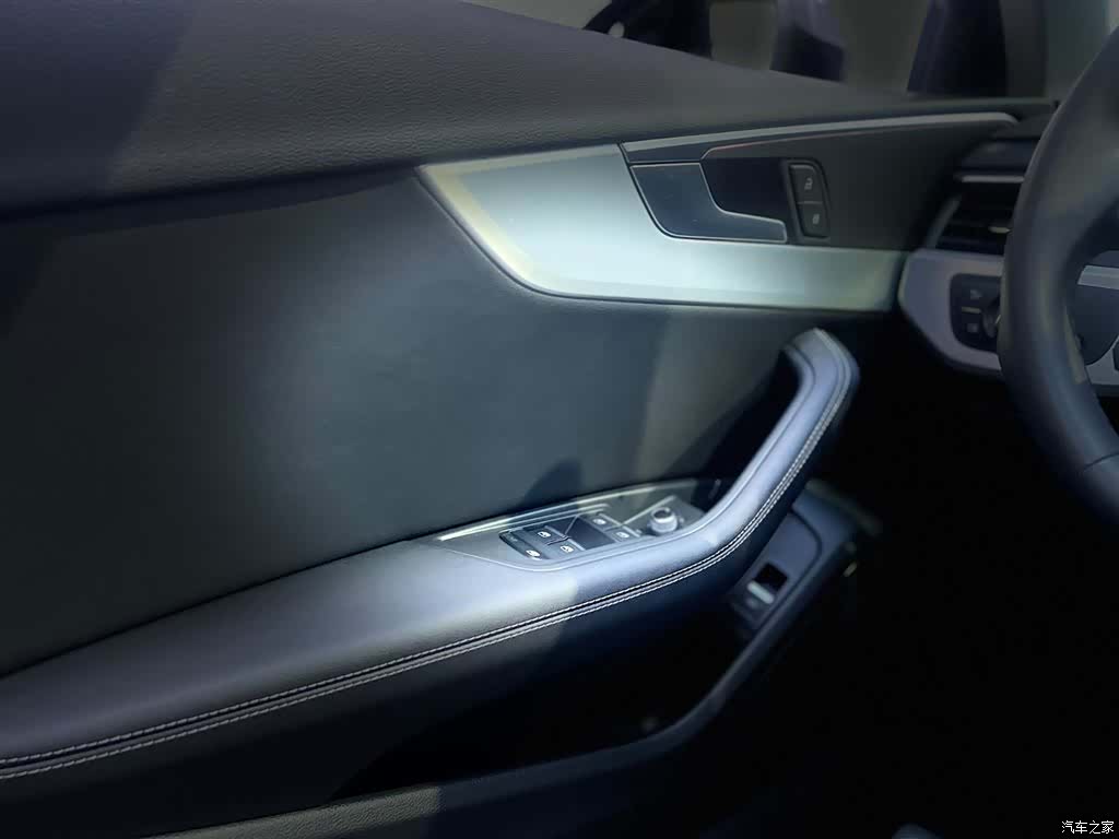 Audi A4L, 2023 14
