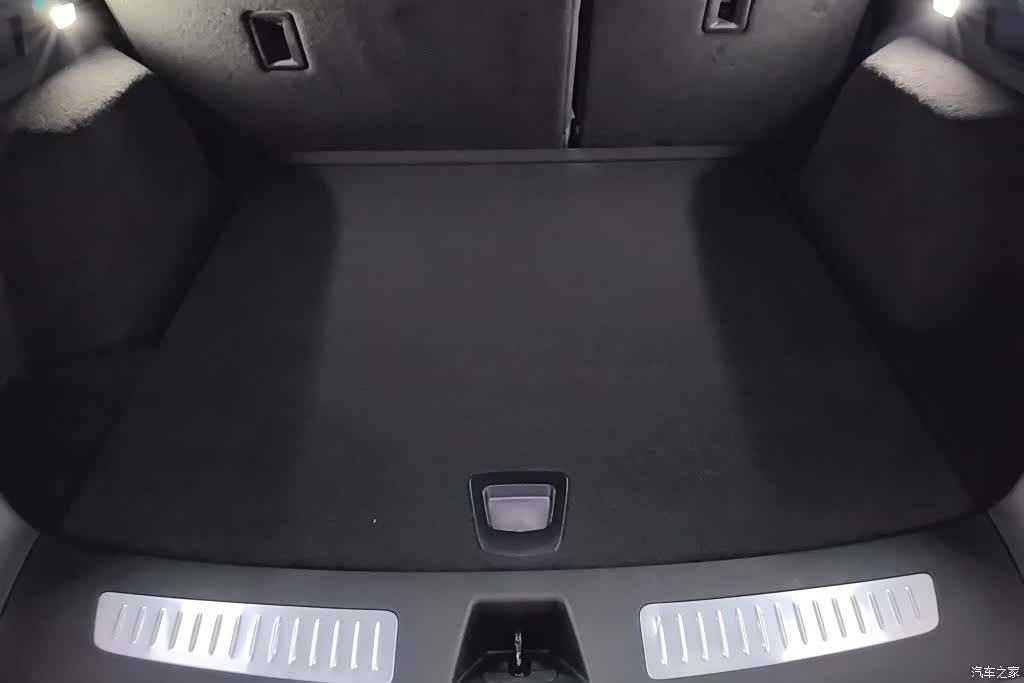Cadillac XT5, 2021 4
