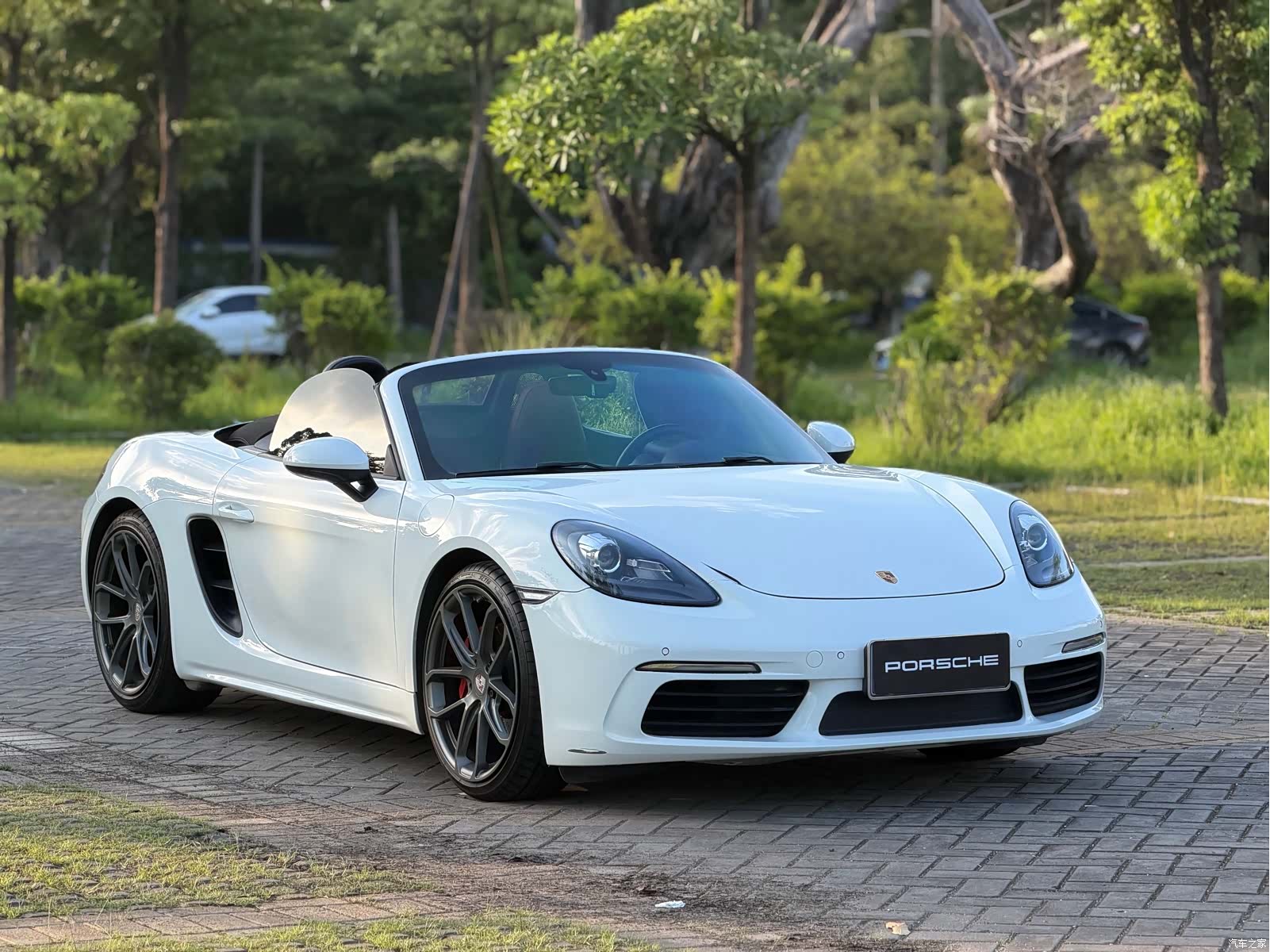 Porsche Boxster, 2018 3