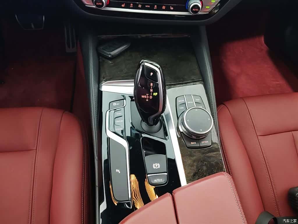BMW 5 Series, 2018 13