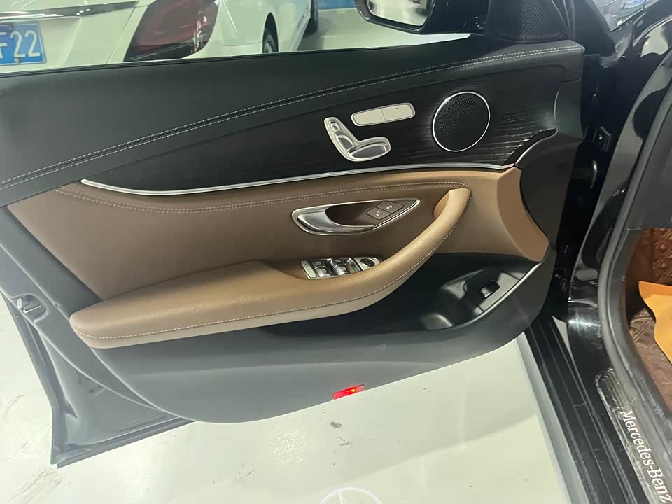 Mercedes-Benz E-class Mercedes-Benz E-class