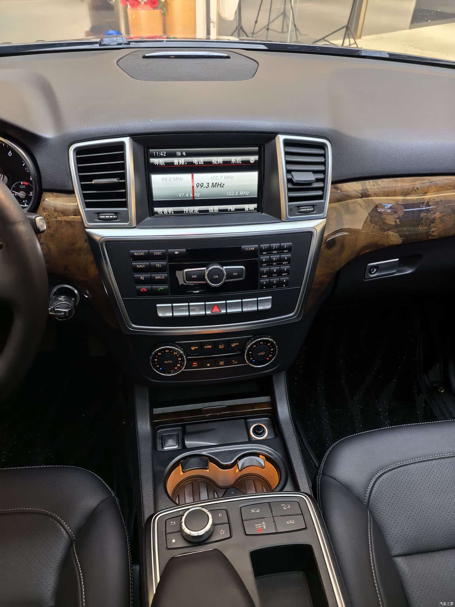 Mercedes-Benz M-Class, 2015 13
