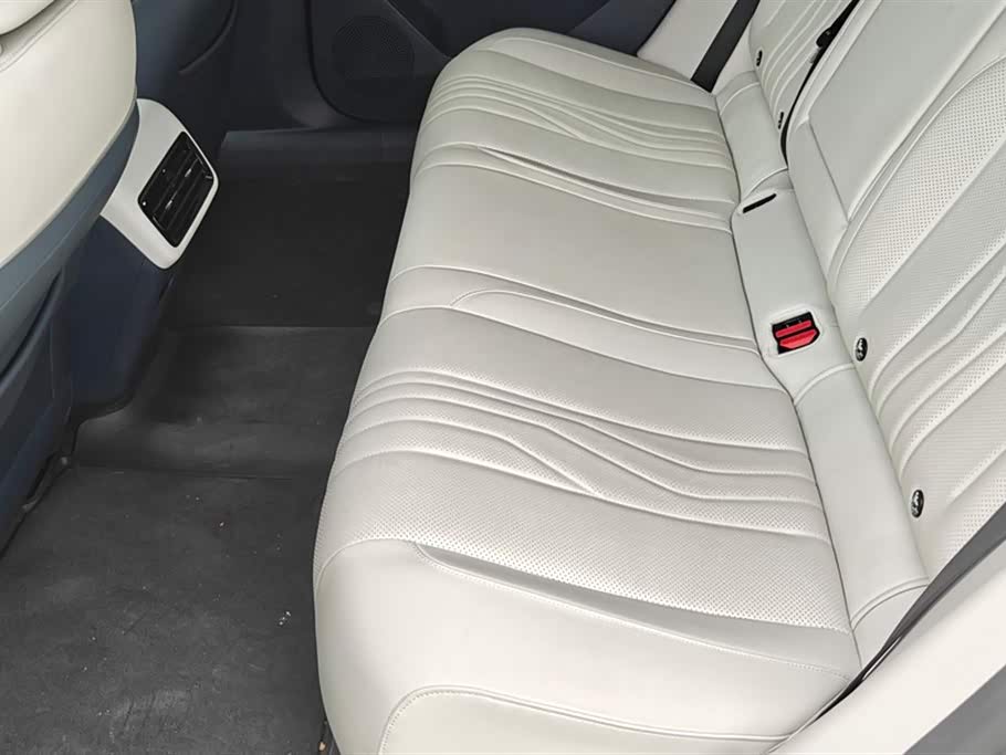 Geely Galaxy Galaxy E8