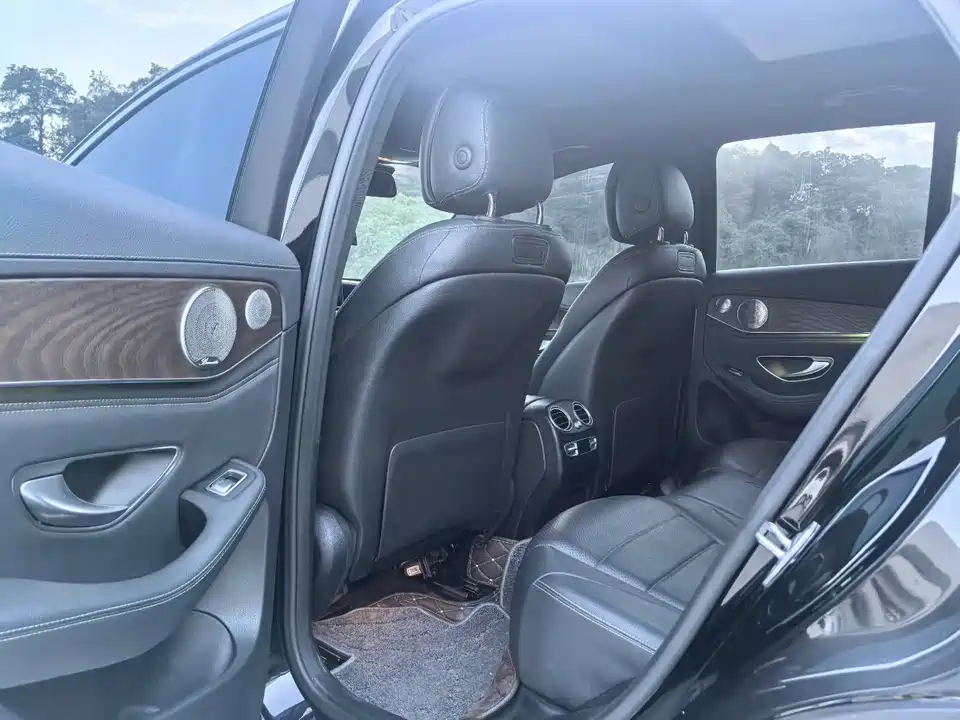 Mercedes-Benz GLC Mercedes-Benz GLC