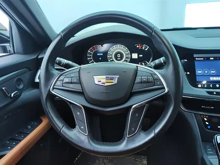 Cadillac CT6