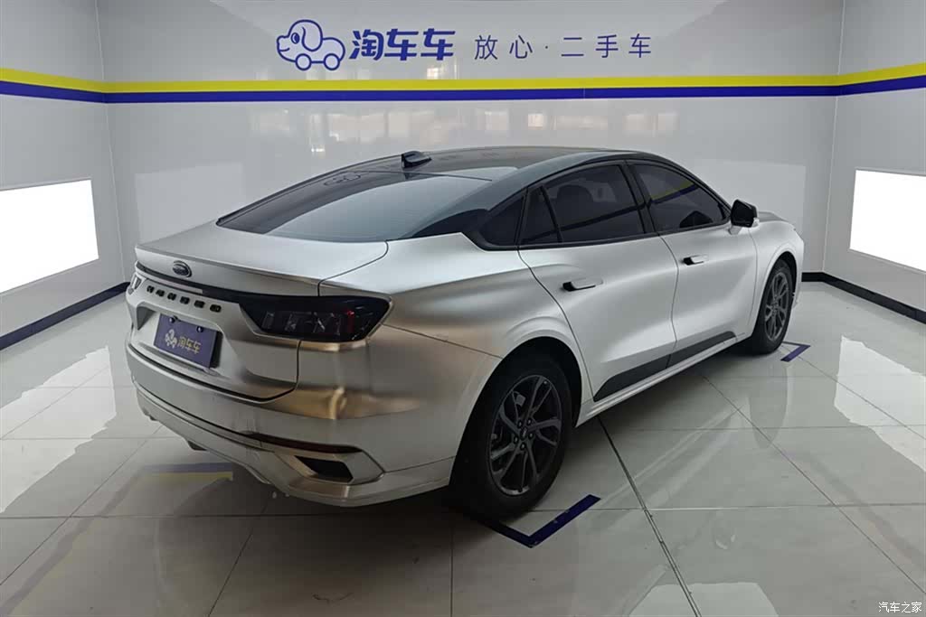 Ford Mondeo, 2024 3