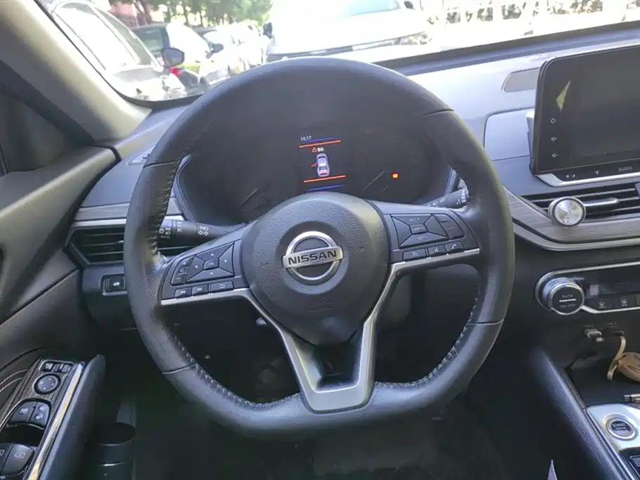Nissan Teana