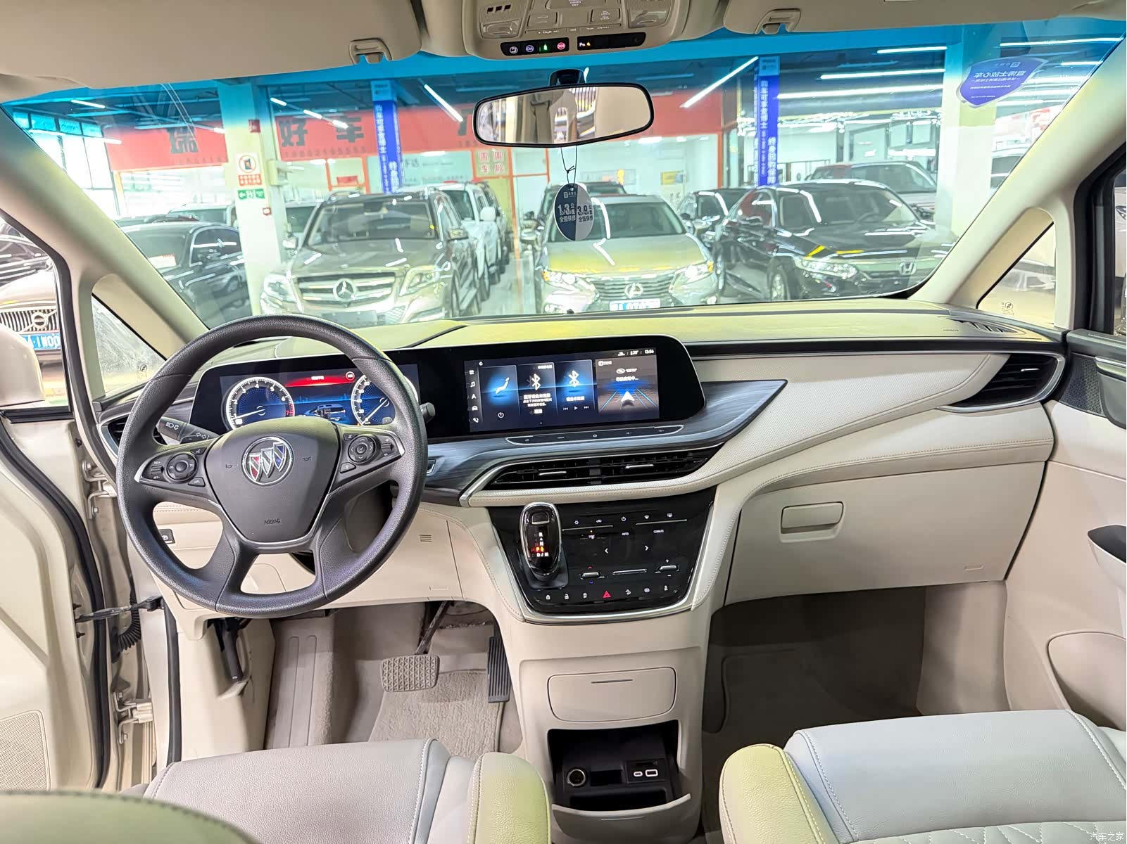 Buick GL8, 2022 7