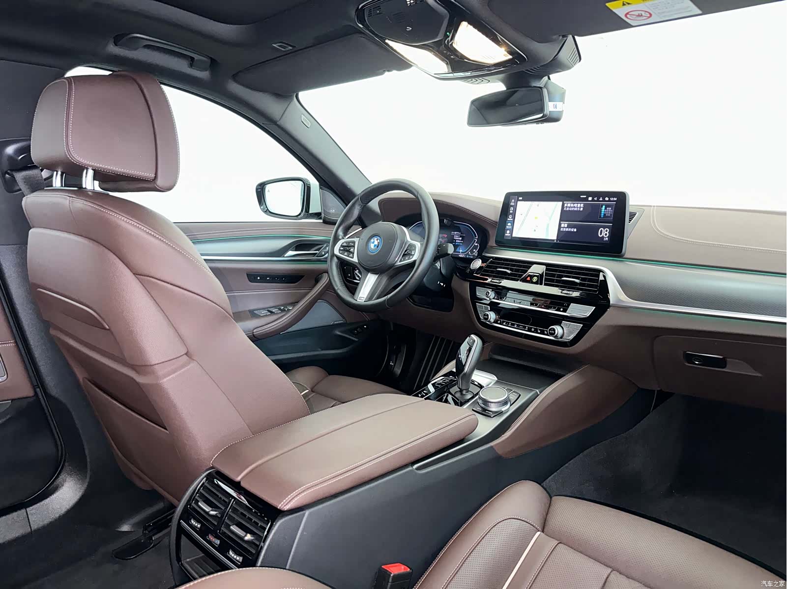BMW 5 Series, 2022 21