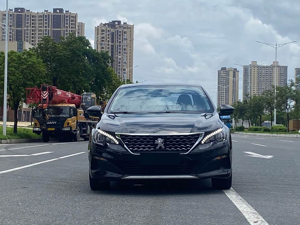 Peugeot 408