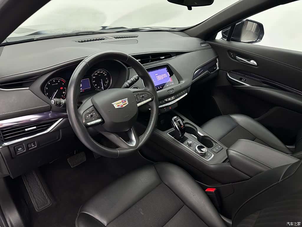Cadillac XT4, 2022 17