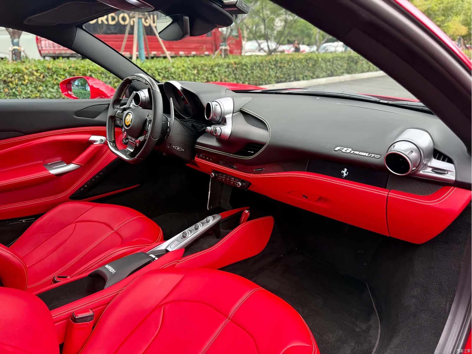 Ferrari F8, 2021 7