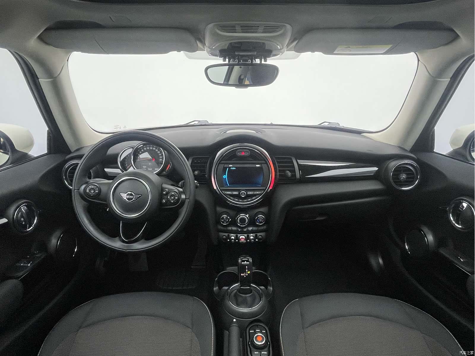 Mini ONE, 2021 11