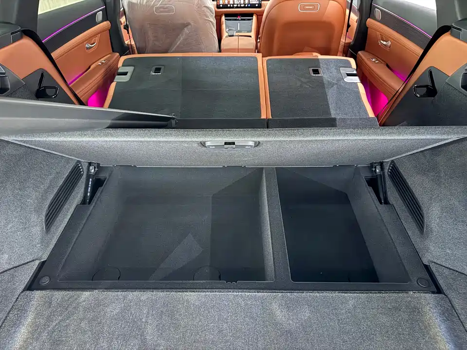 AITO Ask the world M7