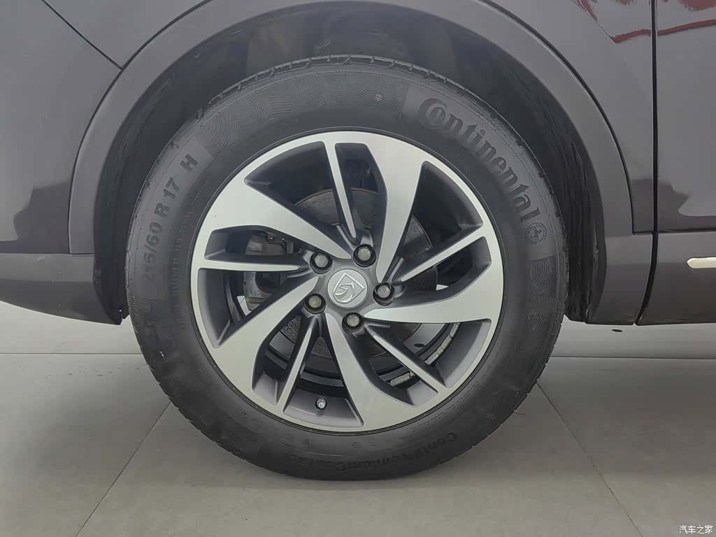 Wuling 560, 2015 17