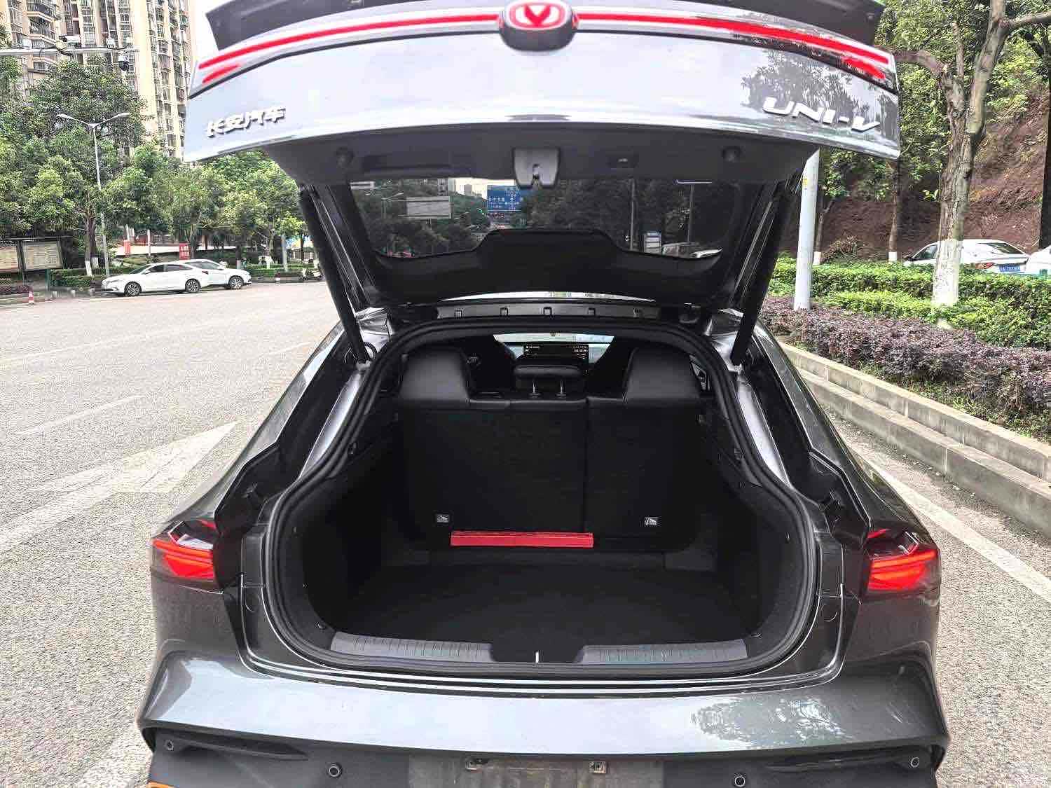 Changan UNI-V, 2025 14