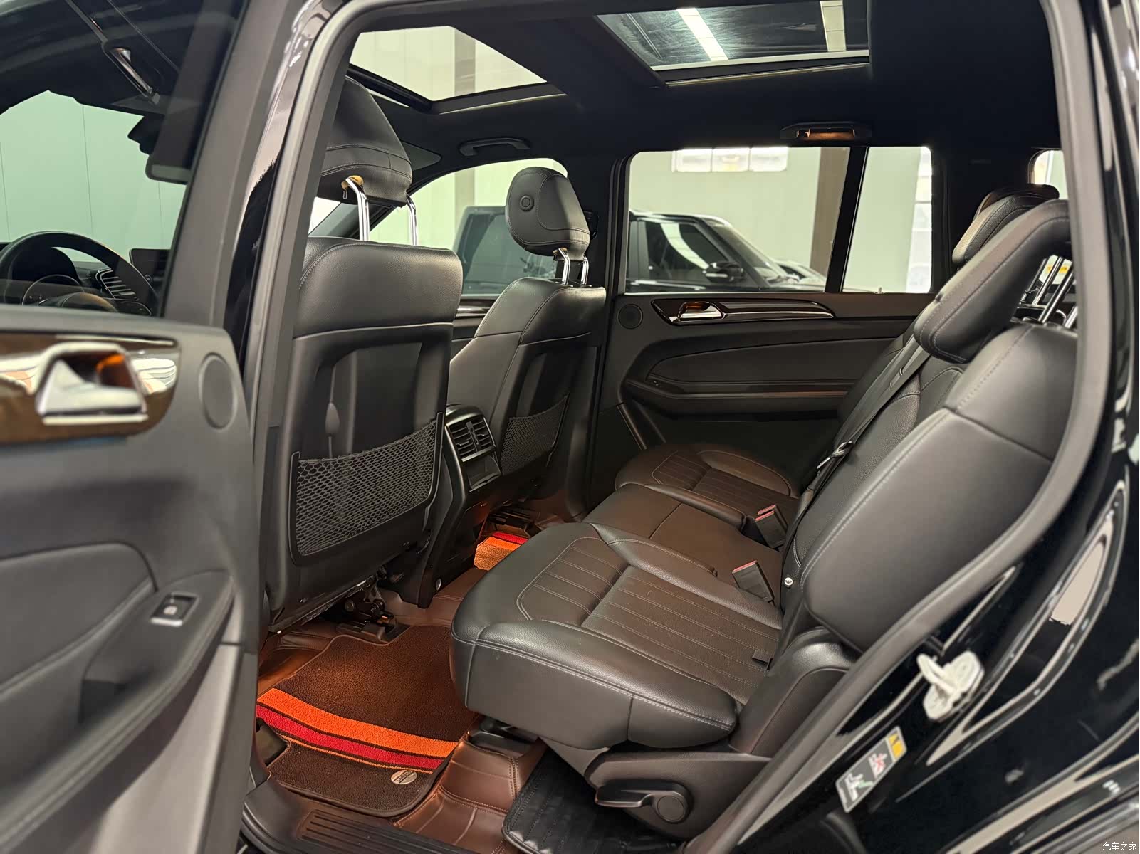 Mercedes-Benz GLS, 2017 16