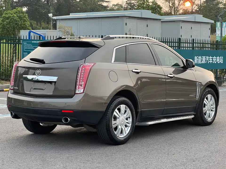 Cadillac SRX