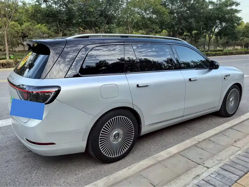 AITO Ask the world M9