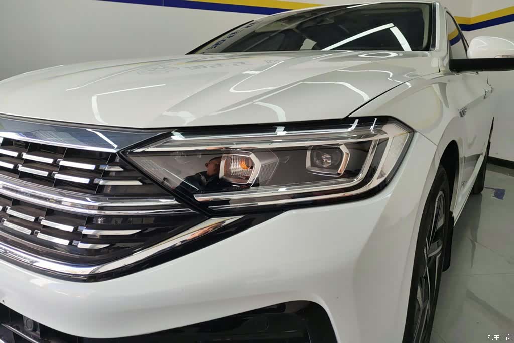 Volkswagen Sagitar, 2023 все фото