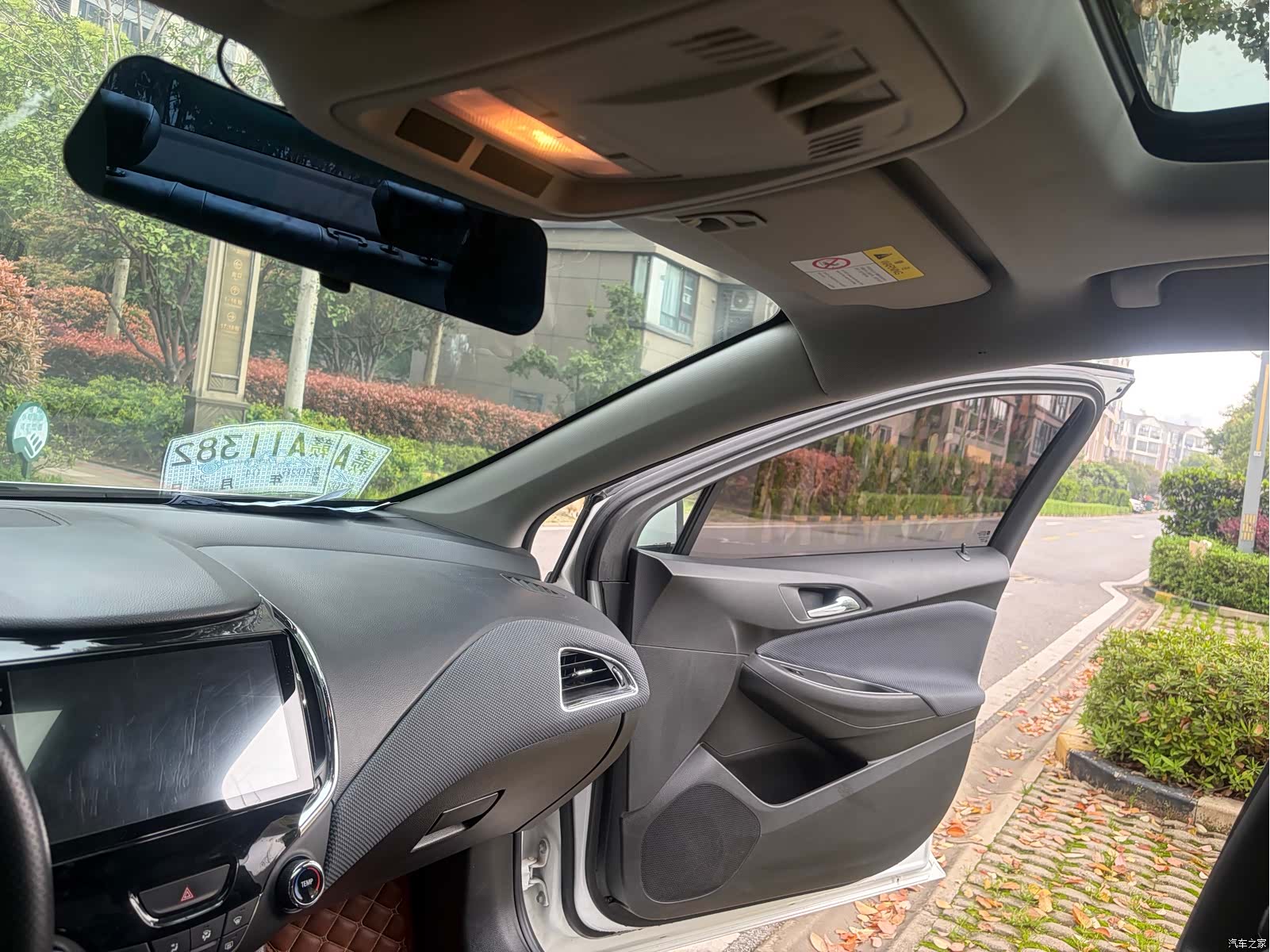 Chevrolet 320, 2018 14