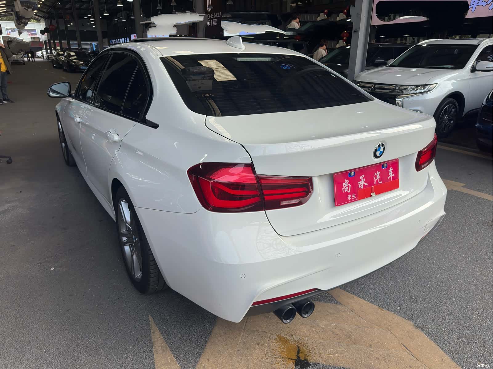 BMW 3 Series, 2018 все фото