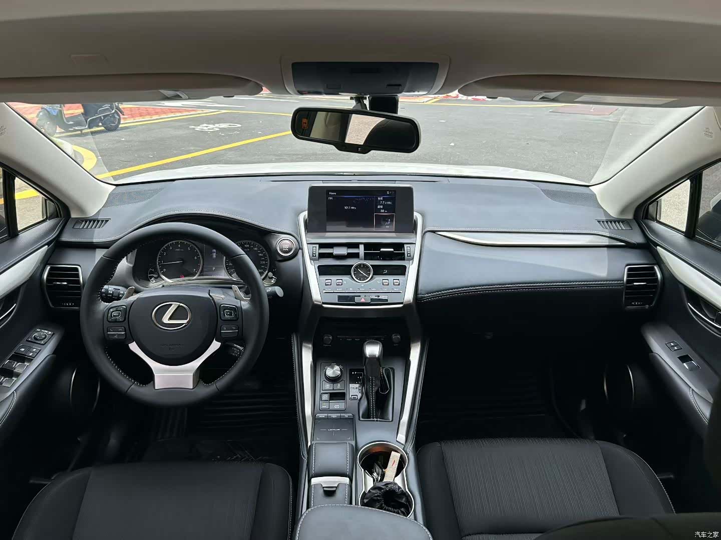 Lexus NX, 2019 9