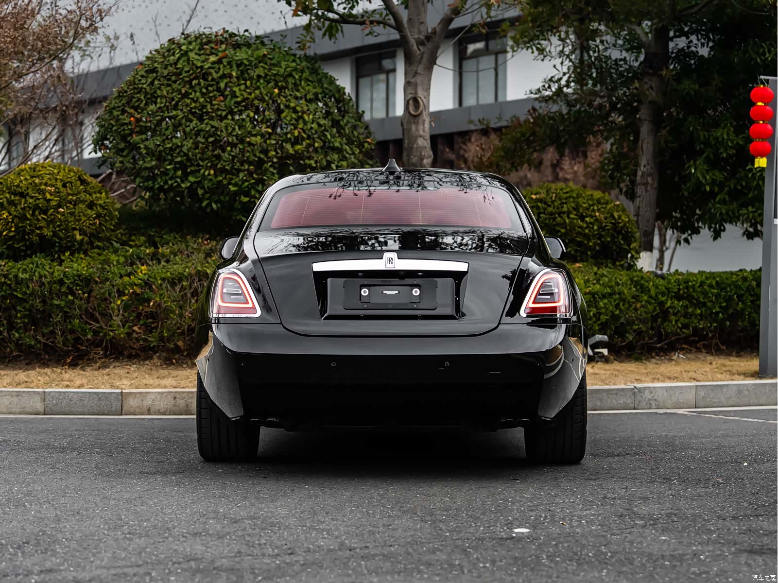 Rolls-Royce Ghost, 2024 18