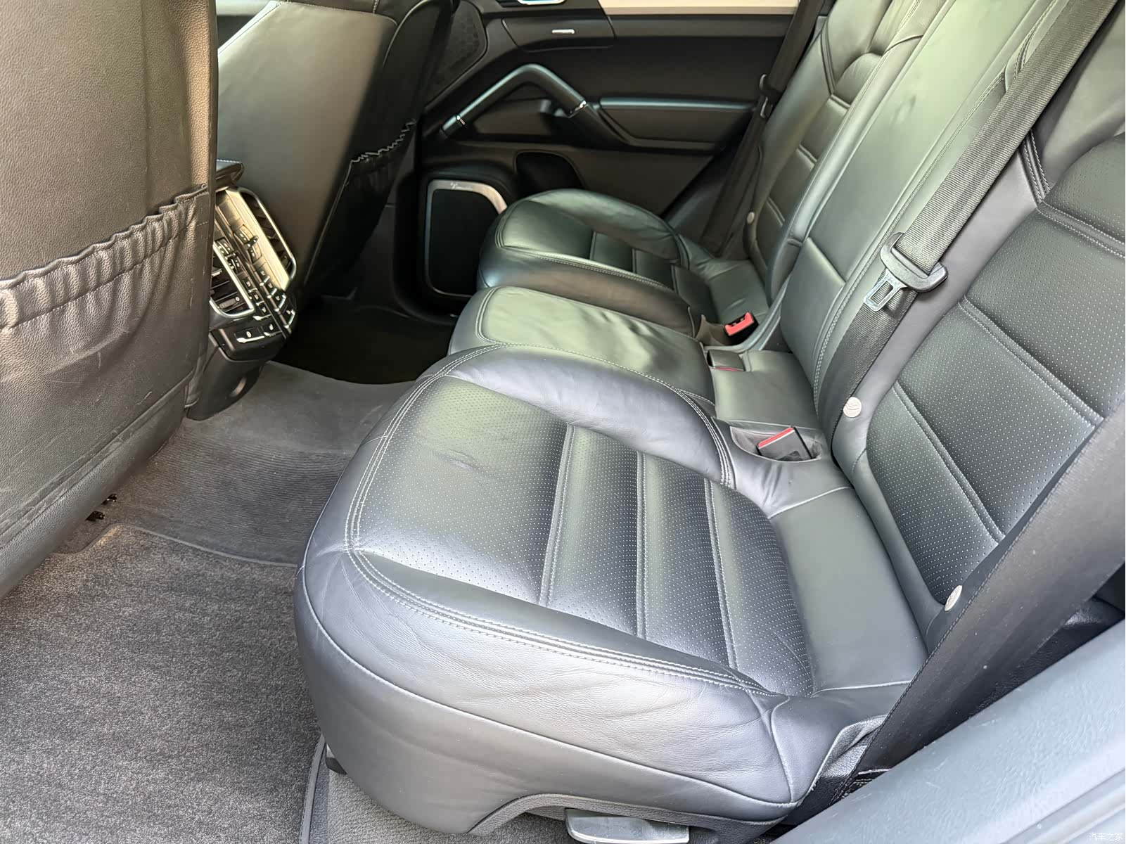 Porsche Cayenne, 2012 10